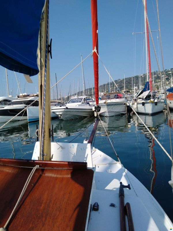 Beneteau Galion