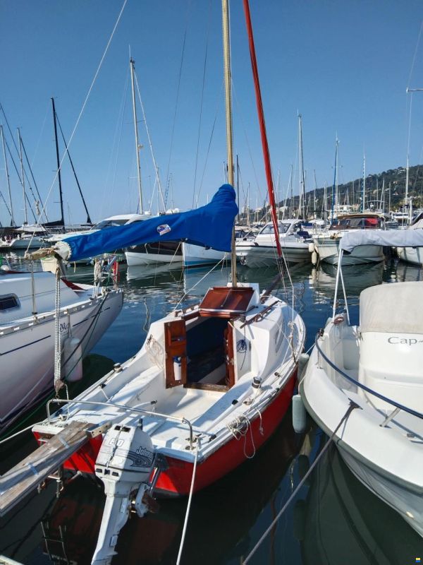 Beneteau Galion