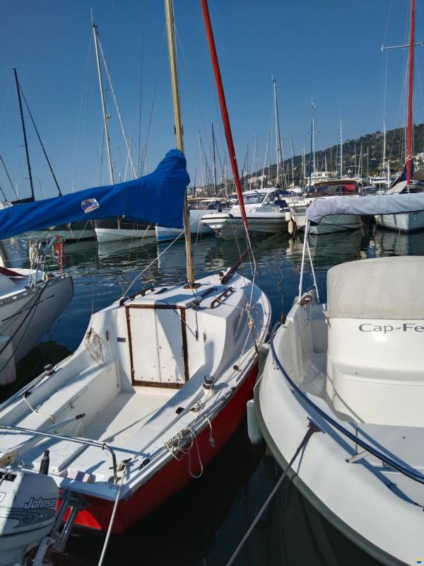 Beneteau Galion