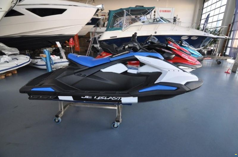 Yamaha WaveRunner Jet Blaster