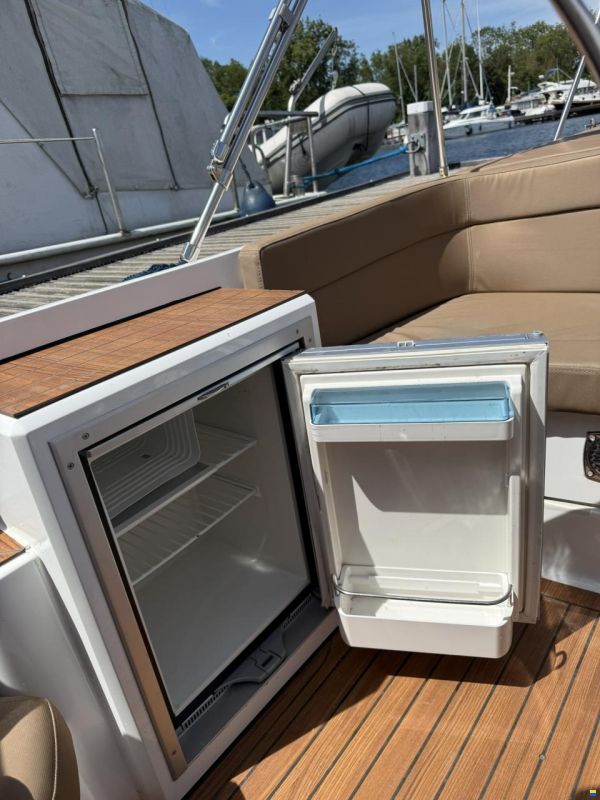 Corsiva Tender 690