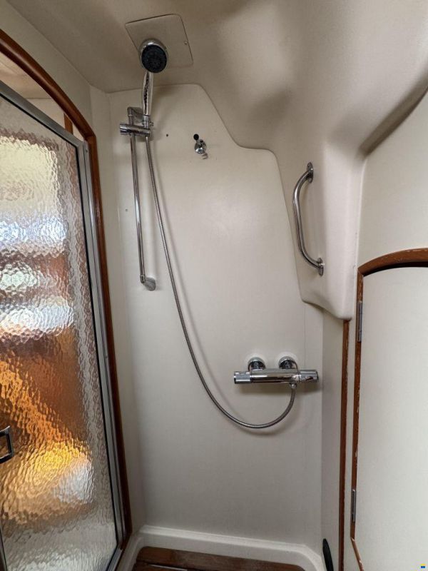 Hunter Marine 356