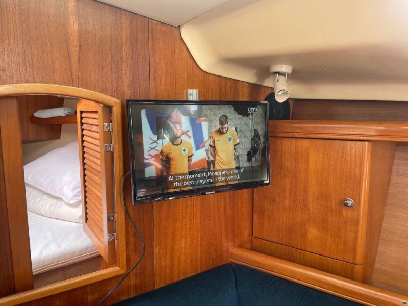 Hunter Marine 356