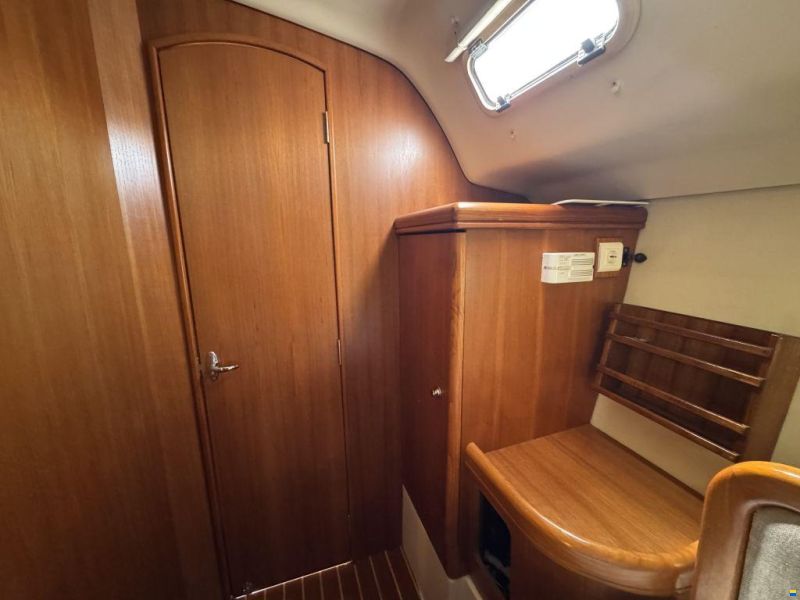 Hunter Marine 356