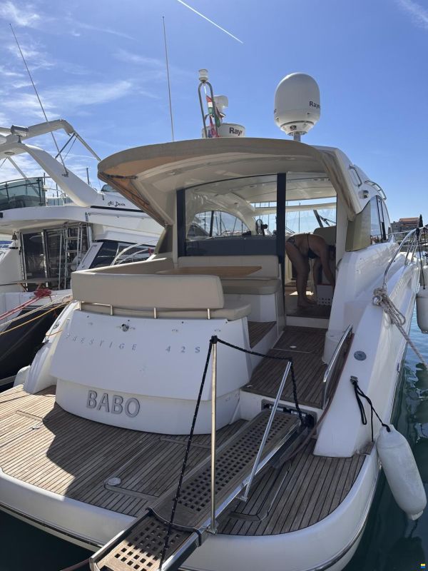 Jeanneau Prestige 42S