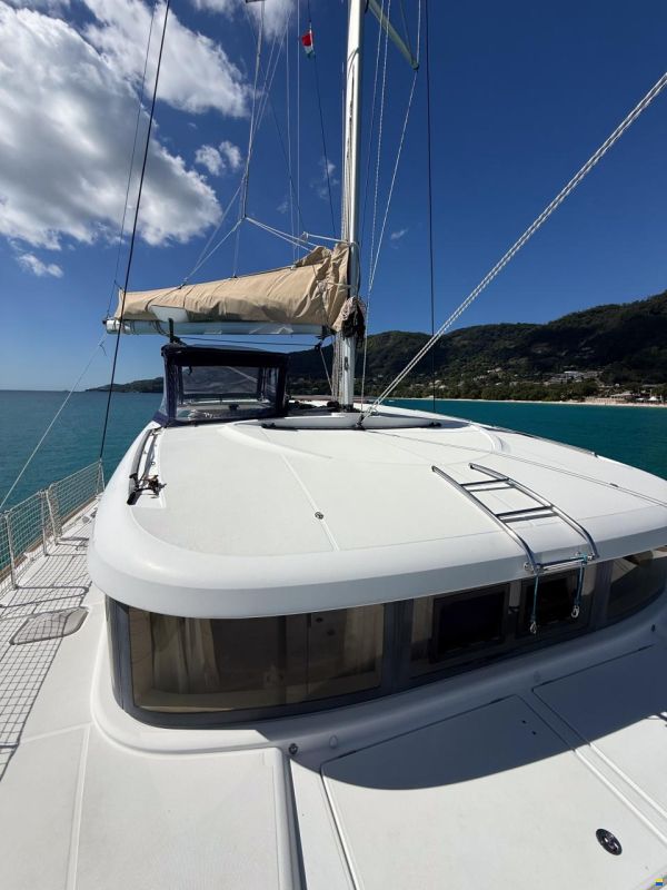 Lagoon 39