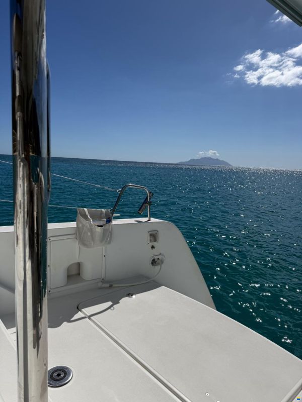 Lagoon 39