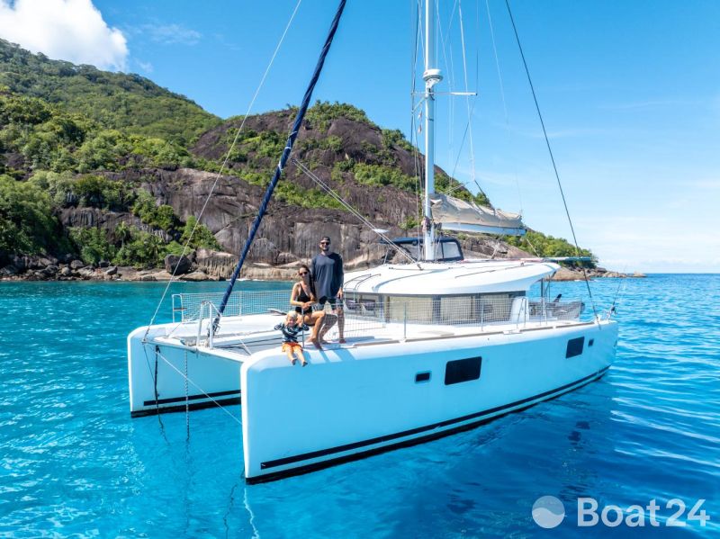Lagoon 39