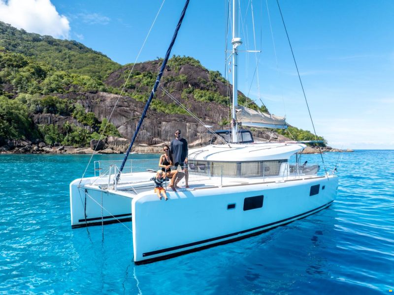 Lagoon 39
