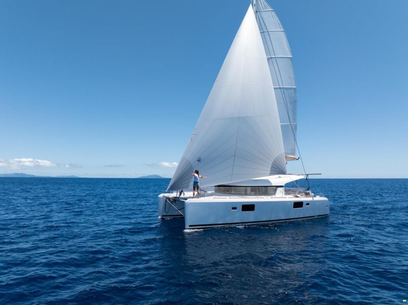 Lagoon 39