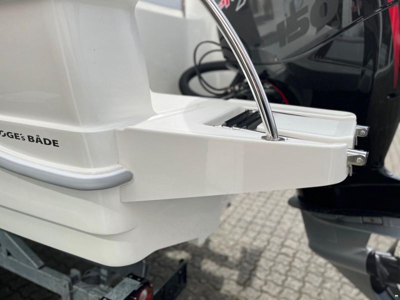 Smartliner CC Center Console 22 med Merc