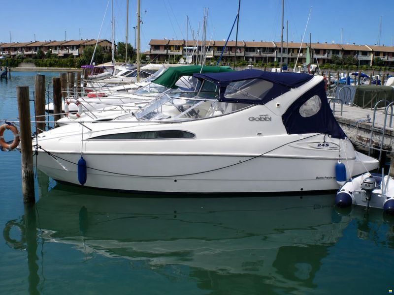 Gobbi 245 Cabin
