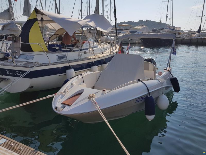 Quicksilver Commander 505