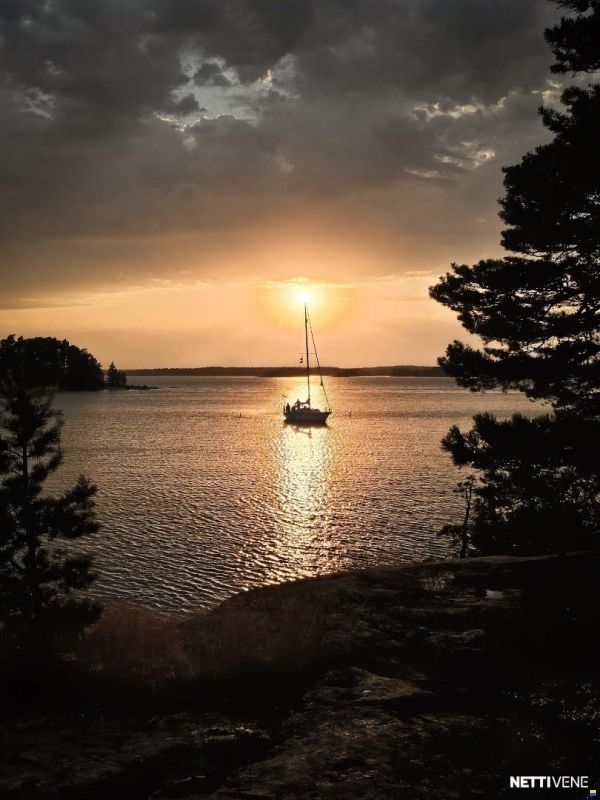 Nautors Swan 37