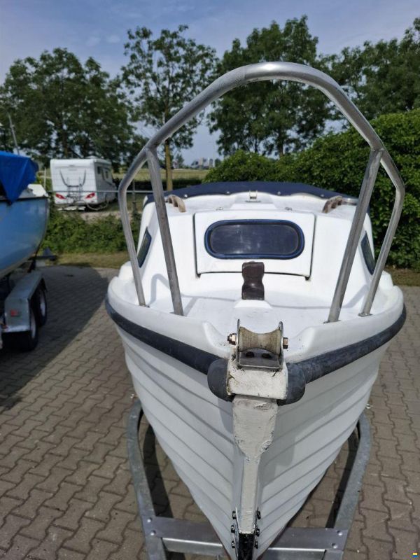Tourvisboot Engels overnaads