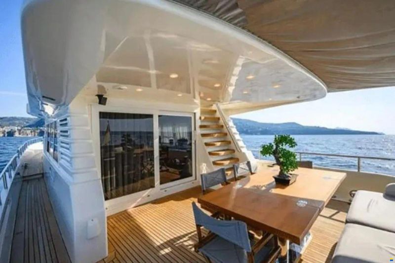 Moonen 68 Flybridge