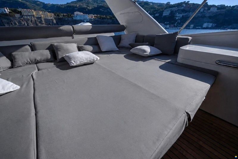 Moonen 68 Flybridge