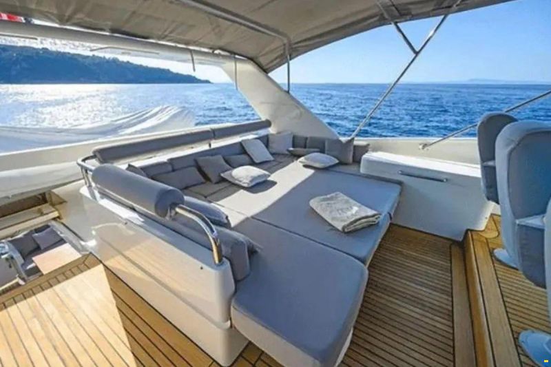 Moonen 68 Flybridge