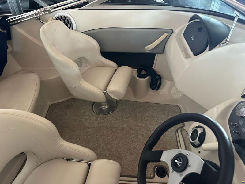 Sea Ray 185
