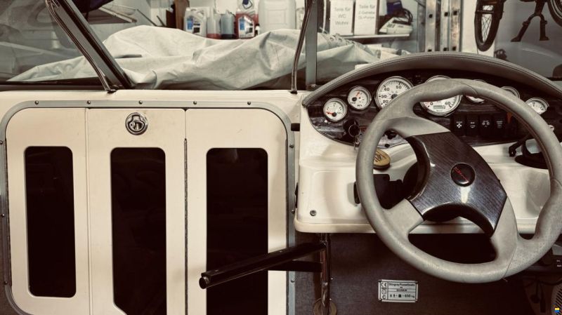 Stingray 195 CX, auf Alu-Trailer