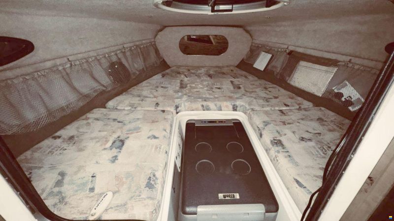 Stingray 195 CX, auf Alu-Trailer
