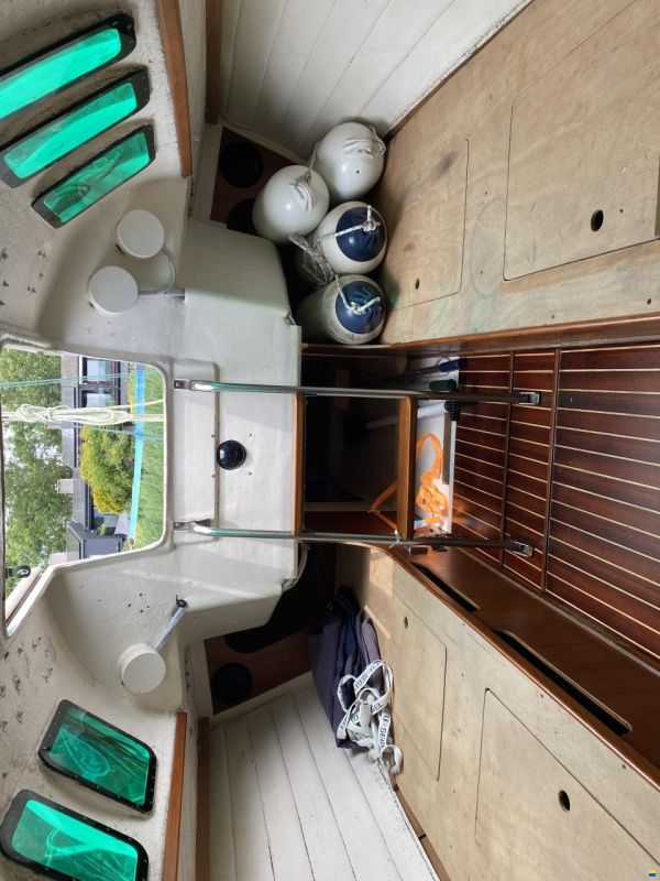 Helmsman 751 One Design