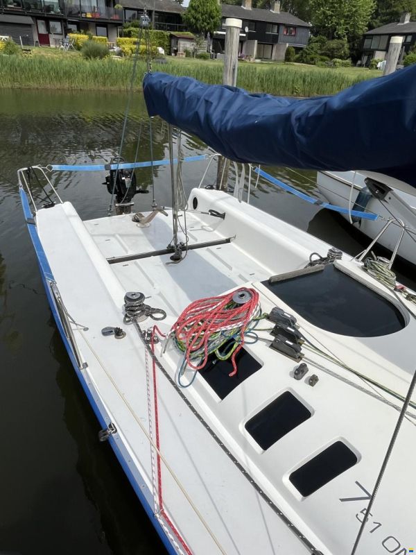 Helmsman 751 One Design