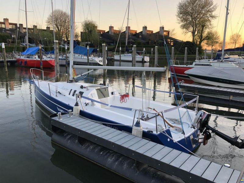 Helmsman 751 One Design