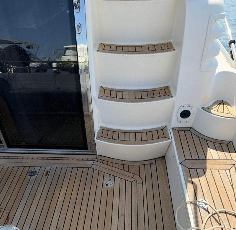 Galeon 330 FLY