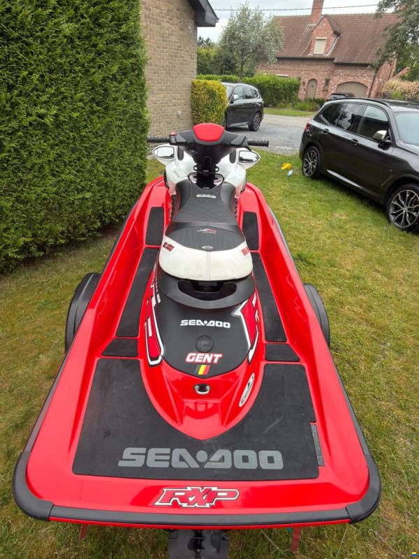 Sea-Doo RXP 215