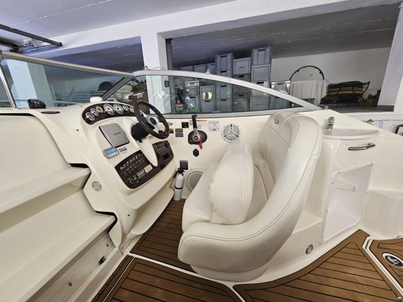 Maxum 2500 Sport Express