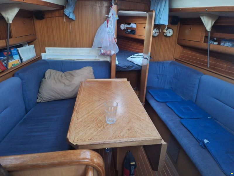 Bavaria 320