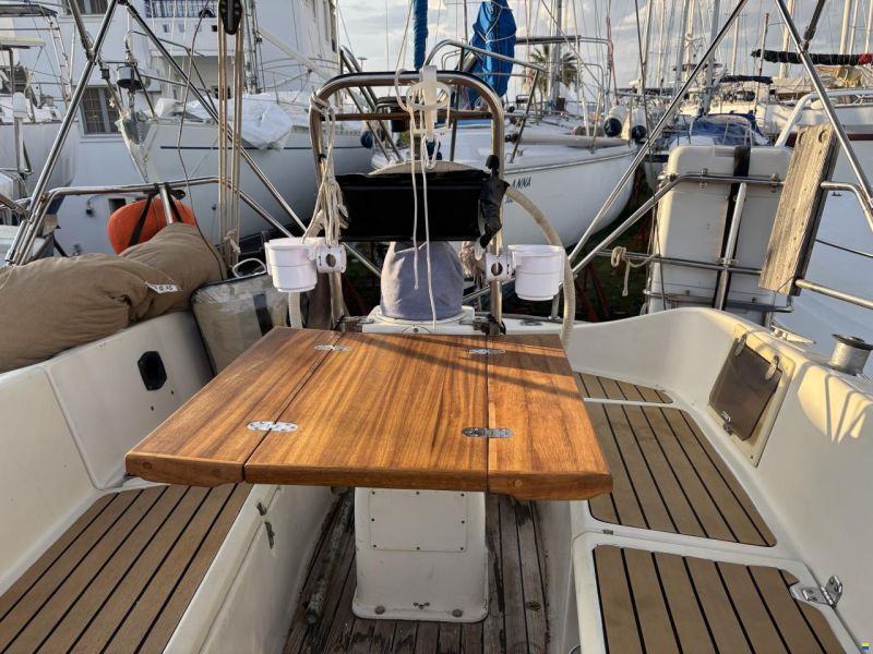 Bavaria 320