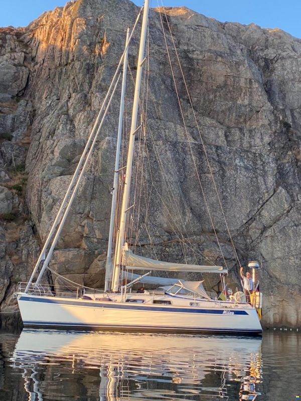 Hallberg-Rassy HR 372
