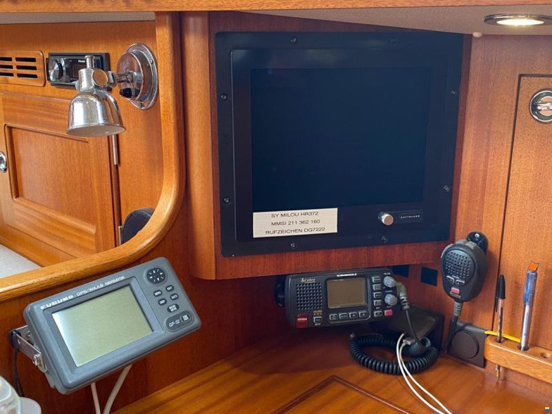 Hallberg-Rassy HR 372