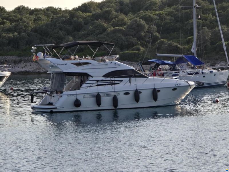 Fairline Phantom 38 Fly