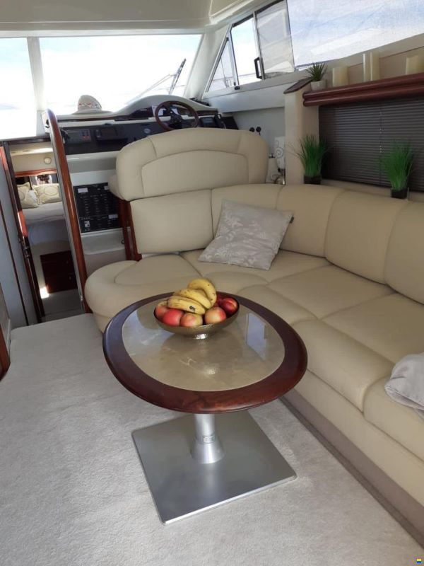 Fairline Phantom 38 Fly