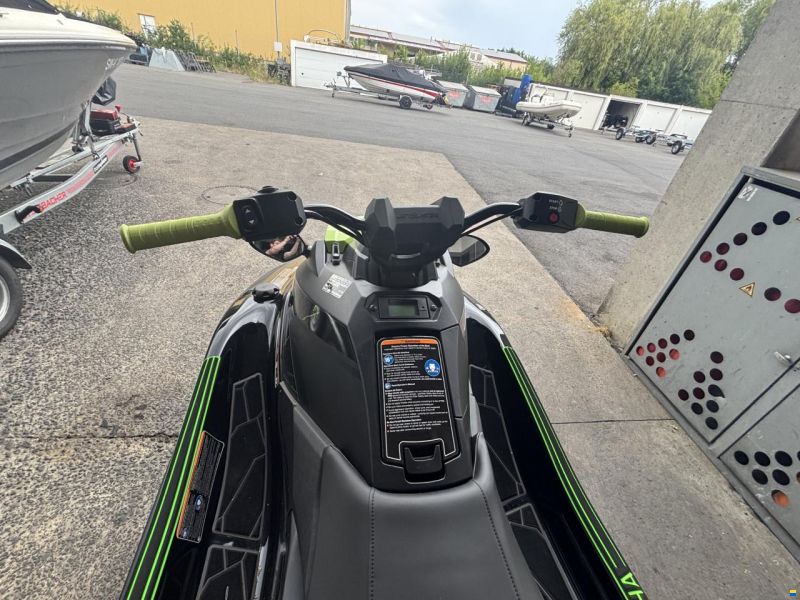 Yamaha WaveRunner Jet Blaster
