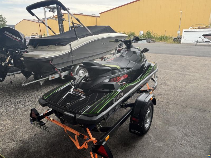 Yamaha WaveRunner Jet Blaster