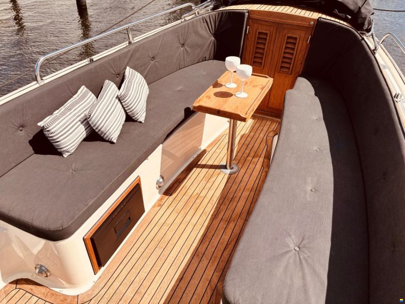 Interboat 25