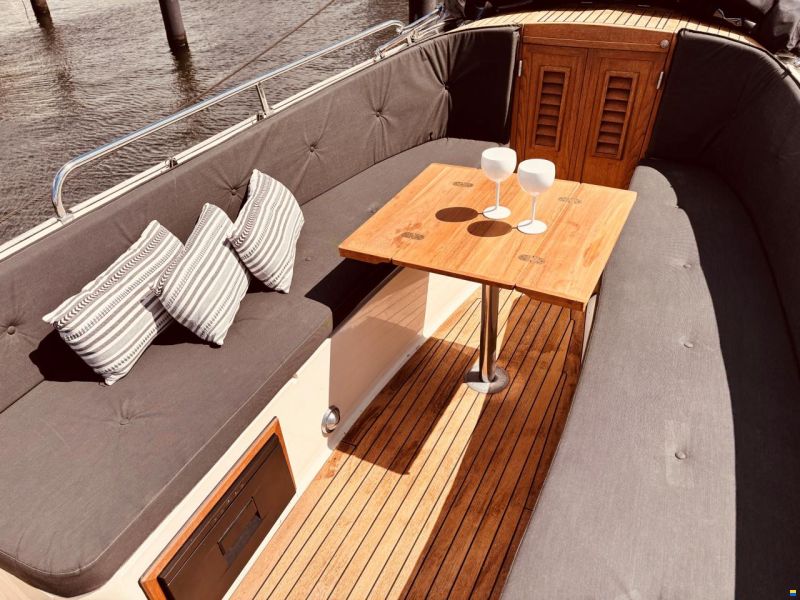 Interboat 25