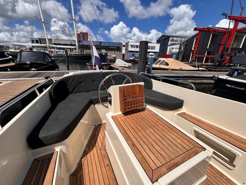 Interboat 25