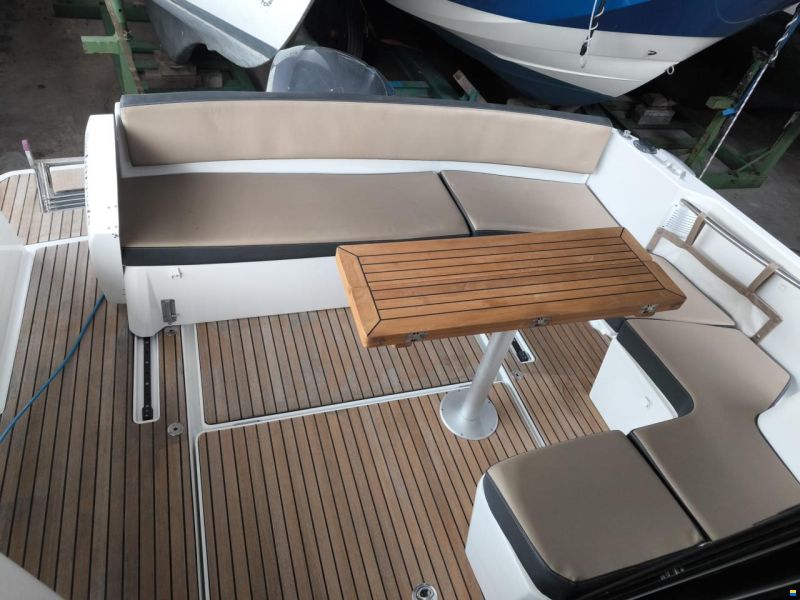 Jeanneau Merry Fisher 855