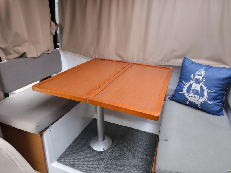 Jeanneau Merry Fisher 855