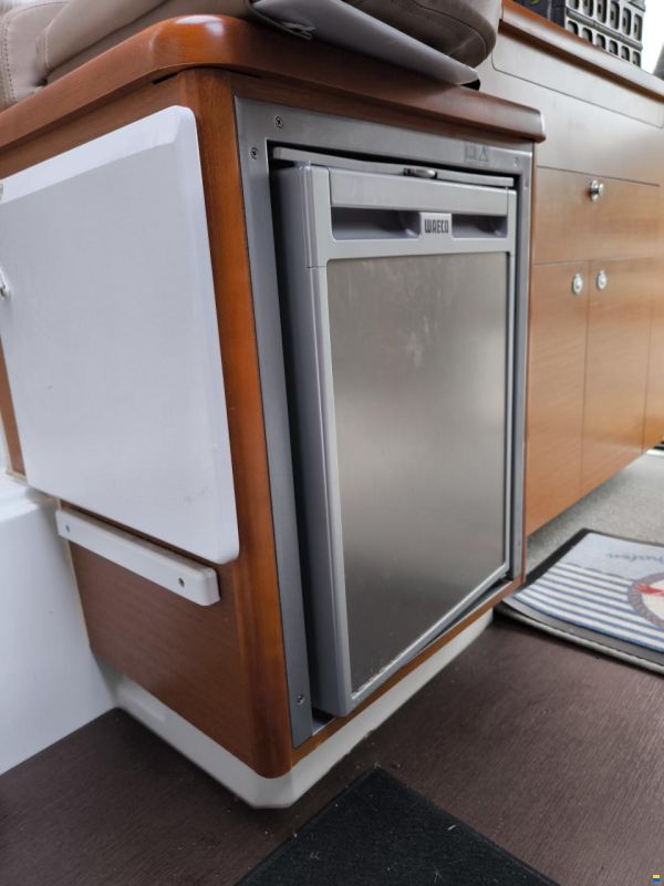 Jeanneau Merry Fisher 855