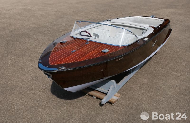 Boesch Cabrio De Luxe 580