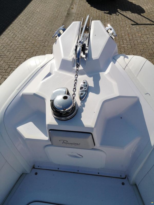 Ranieri Boat Cayman 23