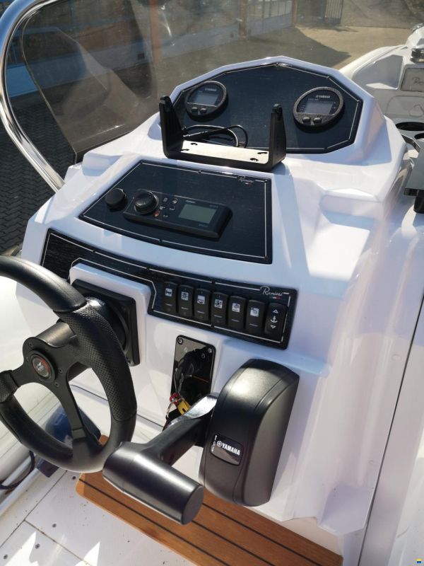 Ranieri Boat Cayman 23
