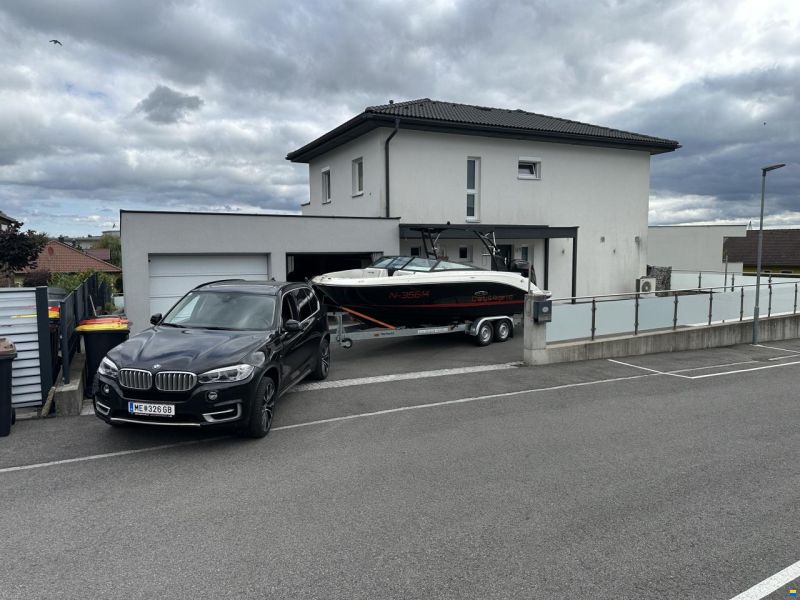 Sea Ray 230 Outboard