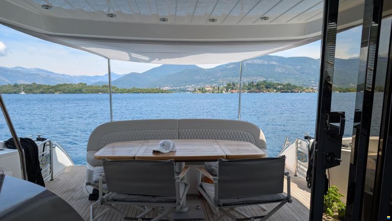 Sunseeker Manhattan 66